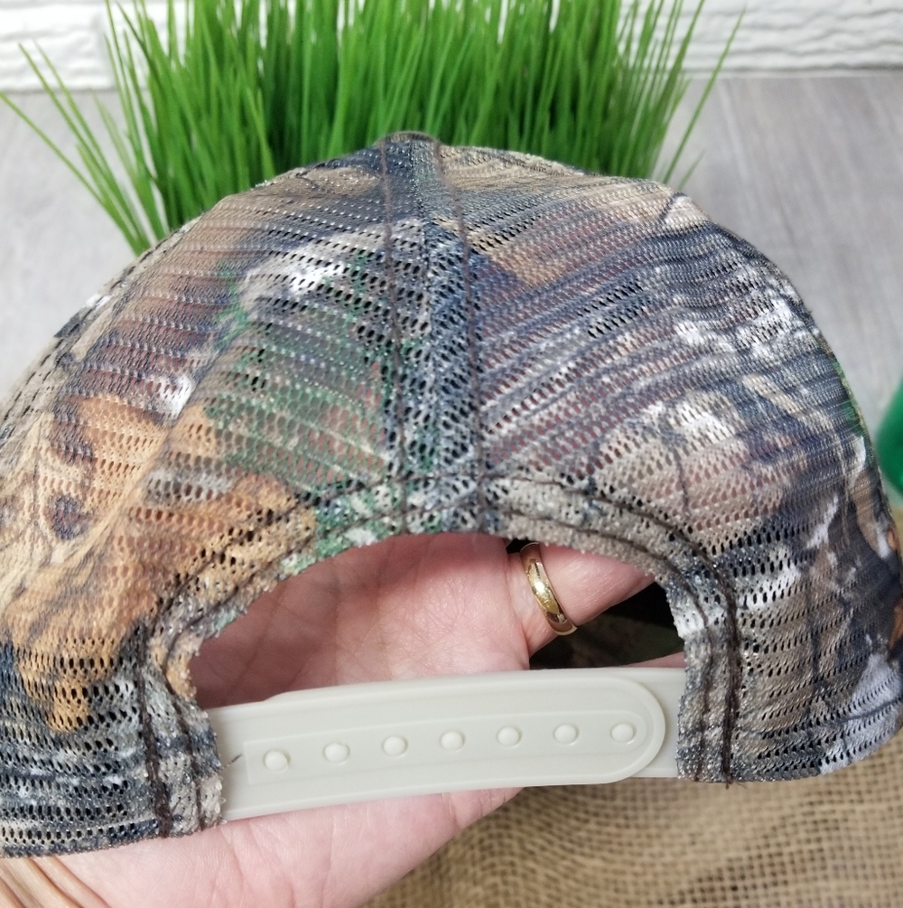 John Deere Camo Cap/Water Bottle Bundle - Picture 6 of 11